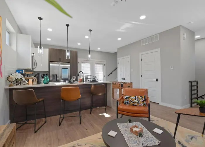 A La Mode 2bd Townhouse 7th St Walkable Holiday home Fort Worth
