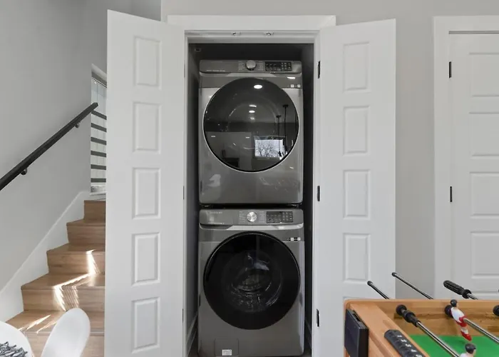 A La Mode 2bd Townhouse 7th St Walkable Holiday home