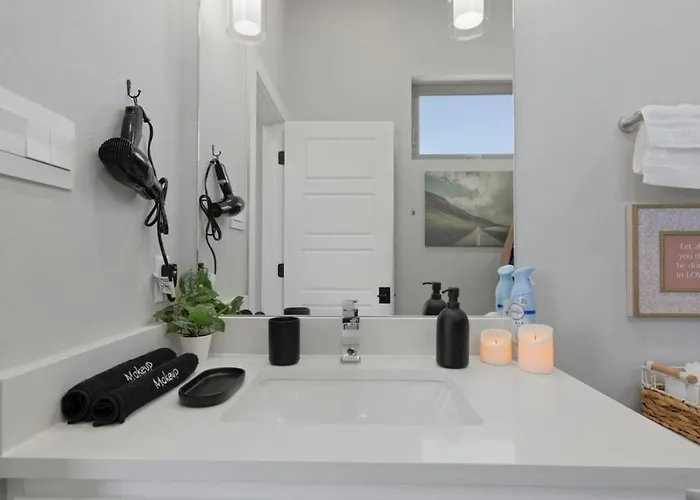 Holiday home A La Mode 2bd Townhouse 7th St Walkable Fort Worth