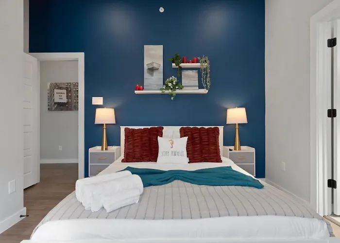 Holiday home A La Mode 2bd Townhouse 7th St Walkable Fort Worth